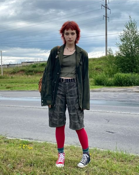 Mid West Emo Fashion, Ecopunk Style, Grunge Enby Outfits, Nonbinary Fairycore, Goblin Grunge Outfits, Goblin Core Outfit Summer, Fairy Grunge Outfit Masc, Masc Fairy Grunge Outfit, Kinderwhore 90s Grunge Style