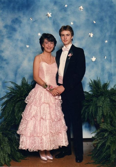 Old Prom Photos, 80s Prom Pictures, 80s Prom Dress Ideas, 80s Semi Formal Fashion, 1980s Prom Dress 80s Fashion, 1989 Prom Dresses, 80s Prom Photos, Totally Rad 80s Prom Gone Bad, 80s Prom Backdrop