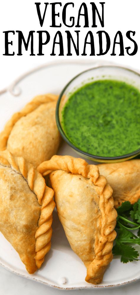 These vegan empanadas taste like the real thing, yet are made without meat, eggs, or dairy. If you have never had an empanada, they are essentially a hand pie that can be filled with any sweet or savory filling that you want. They're traditionally filled with meat and cheese, yet the vegan filling options are endless. thehiddenveggies.com Veg Empanadas Recipe, Plant Based Empanadas, Vegetarian Hand Pies, Easy Dough Recipe, Veggies Ideas, Vegan Filling, Vegan Empanadas, Vegetarian Empanadas, Easy Dough