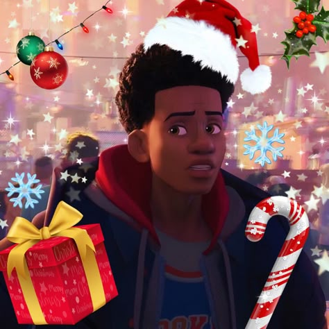 Credits to sarahbara for the idea 😸🫶🏻 Miles Morales Standing, Spiderverse Christmas Pfp, Christmas Miles Morales, Miles Morales Christmas Pfp, Miles Morales Christmas, Miles Spiderman, Christmas Pfp, Christmas Spider, Dc Icons