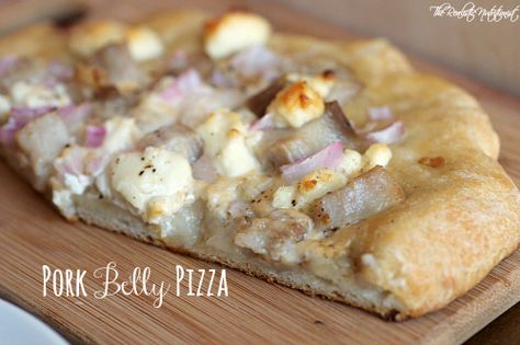 pork belly pizza - The Realistic Nutritionist Breakfast Pizza, Recipe Boards, Pork Belly, Rice Krispie Treat, Pizza Recipes, Pork Recipes, Om Nom, Brighten Your Day, Nom Nom