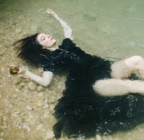 Melodrama Aesthetic, Dress Underwater, Lorde Melodrama, Lorde Lyrics, Underwater Photoshoot, Lake Photoshoot, Lady Of The Lake, John Everett Millais, Melodrama