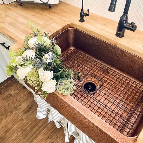 Sinkology Lange Copper 30" Single Bowl Undermount Farmhouse Apron Kitchen Sink - On Sale - Bed Bath & Beyond - 10676399 Copper Kitchen Sink Farmhouse, Copper Kitchen Sink, Kitchen Chores, Farmhouse Kitchen Sink, Apron Sink Kitchen, Farmhouse Apron, Apron Sink, Sink Grid, Farmhouse Aprons