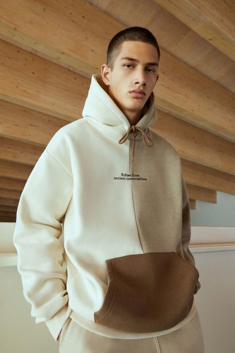 Pola Jaket, Trendy Hoodies, Stylish Hoodies, Modieuze Outfits, Men Fashion Casual Outfits, Streetwear Men Outfits, Mode Inspo, Mode Streetwear, Style Outfits