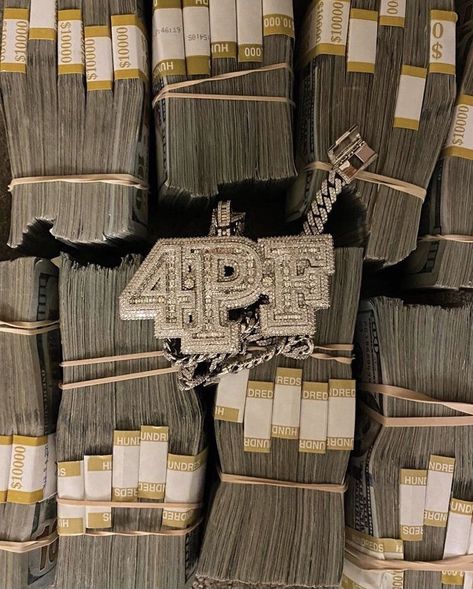 Trap Money Wallpaper, 4pf Wallpaper, Lilbaby 4pf Wallpaper, Rappers Money, Future Money Rapper, Lil Baby Wallpaper, Future With Money Rapper, Rappers Holding Money Aesthetic, Cool Car Backgrounds