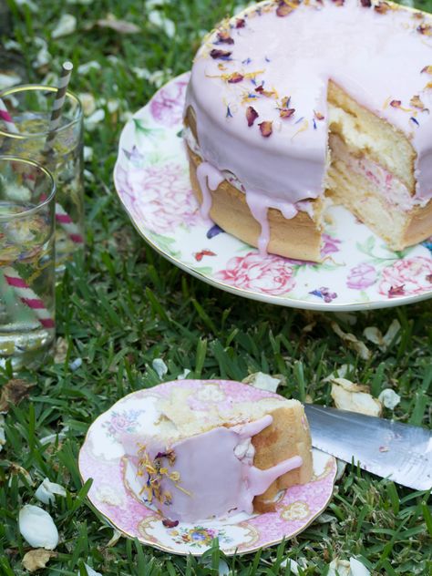 Raspberry & Rose Sponge Cake + Raspberry & Elderflower Cordial — Kulinary Adventures of Kath Cottagecore Cake, Sponge Cake Decoration, Petite Fours, Cake Raspberry, Layered Cakes, Elderflower Cordial, Raspberry Rose, Cake Photography, Rose Cake