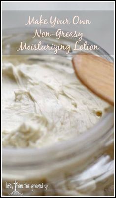 Non-Greasy Moisturizing Homemade Lotion - lifefromthegroundup.us Birthday Cake For Women, Cake For Women, Homemade Lotions, Homemade Moisturizer, Diy Body Butter, Lotion Recipe, Diy Lotion, Creme Anti Age, Diy Kosmetik