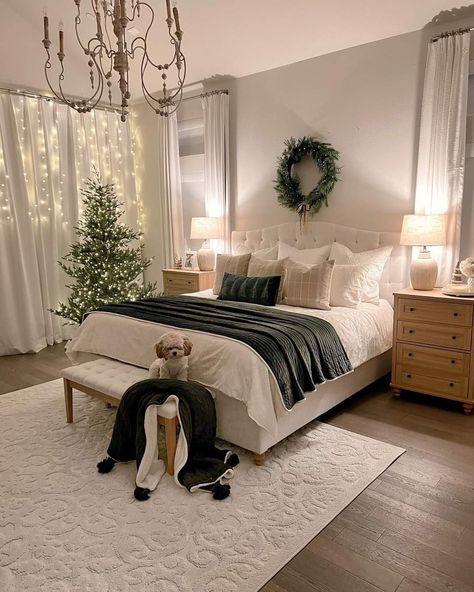 Winter Themed Bedroom, Masculine Bedroom Decor, Holiday Bedroom, My Texas House, Winter Bedroom, Sophisticated Bedroom, Beautiful Bed, Christmas Apartment, Texas House