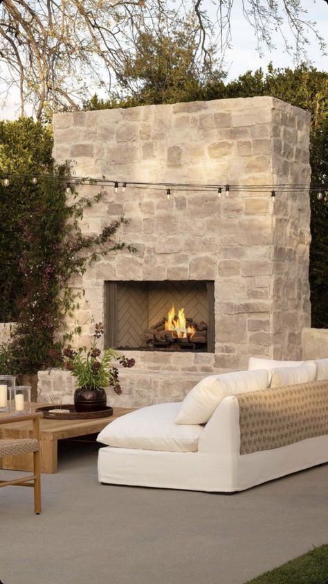 Amber Lewis Outdoor, Outdoor Fireplace Designs, Outdoor Fireplace Patio, Backyard Fireplace, Amber Lewis, Shoppe Amber Interiors, Spanish Style Home, Backyard Remodel, Amber Interiors