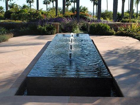 Water fountains and why they’re a great addition to every garden Garden Fountain Ideas, Landscape Edging Stone, Backyard Water Fountains, Modern Water Feature, Water Fountain Design, Kolam Air, Fountain Ideas, Kolam Koi, Taman Air