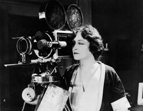 Female Filmmaker, Female Directors, Historia Universal, Perfect Movie, Mary Sue, Film Lovers, Movie Director, Movie Camera, Making Film