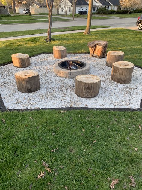 Tree Stump Seating, Tree Log Ideas Outdoor, Tree Stump Lights, Tree Trunk Fire Pit, Fire Pit With Stump Seats, Fire Pit With Log Seating, Fire Pit Stump Seats, Tree Stump Seats Fire Pits, Log Seats For Fire Pit