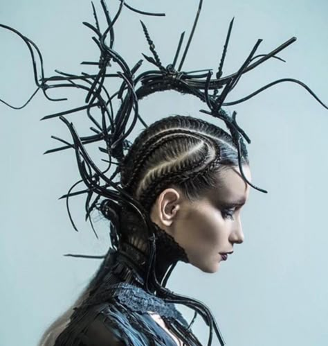 Sci Fi Hairstyles, Futuristic Hair, Glitter Beards, Long Hair Designs, Avant Garde Hair, Runway Hair, Couture Hairstyles, Dramatic Hair, Extreme Fashion