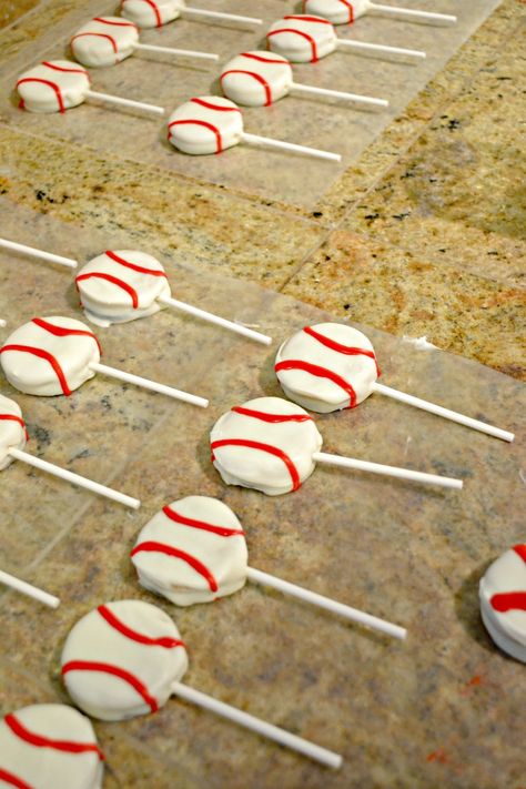 Red Sox Birthday Party, Red Sox Party, Baseball Snacks, Baseball Gender Reveal, Oreo Cake Pops, Oreo Cookie Pops, Themed Gender Reveal, Softball Ideas, Baseball Theme Birthday