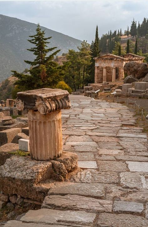 Angela O'Brien on Twitter: "🏛 The Sacred Way, Delphi, Greece. The building to the right is the Treasury of the Athenians, built sometime between 510-480 BCE. Photo Credit: mango2friendly / istock https://t.co/uwzfB9FtNs" / Twitter Delphi Greece, Winged Victory Of Samothrace, Getty Museum, The Secret History, Ancient Architecture, The Building, Ancient Greece, Ancient History, Ancient Egyptian