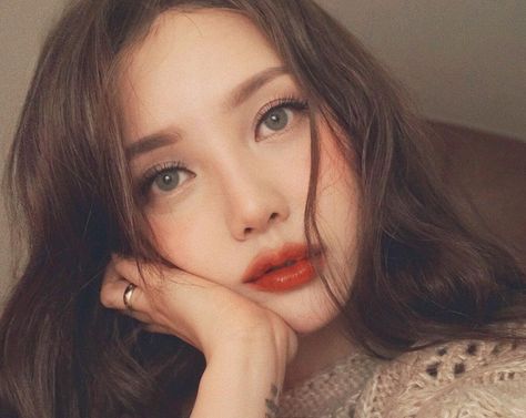 Make Up Korean, Pony Makeup, Korean Makeup Tips, Festival Make Up, Asian Makeup Looks, Korean Makeup Look, Korean Makeup Tutorials, 얼굴 그리기, Ulzzang Makeup