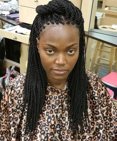 Half Updo For Medium Senegalese Twists Braids For Black Women Medium, Black Women Updo, Black Hairstyles Crochet, Short Senegalese Twist, Senegalese Braids, Crochet Senegalese Twist, Senegalese Twist Styles, Senegalese Twist Crochet Hair, Medium Natural Hair Styles