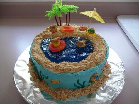 Lake is jello, sand is crushed Nilla wafers. Youtube Cake, Swimming Pool Cake, Swimming Cake, Pool Cake, Beach Cake, Ocean Cakes, Beach Memories, Jello Cake, Teddy Grahams