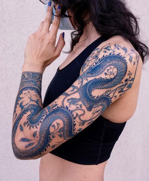 Blue Dragon Tattoo, Stile Pin Up, Blue Ink Tattoos, Dragon Tattoo Ideas, Red Dragon Tattoo, Japanese Dragon Tattoo, Dragon Sleeve Tattoos, Dragon Tattoo For Women, Japanese Dragon Tattoos