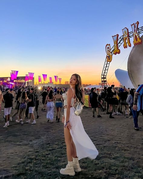 Veld Music Festival Outfits, Guess Outfit, Kerina Wang, Guess Clothing, Music Festival Outfits, Music Festival Outfit, Korean Brands, Festival Outfit, Festival Outfits