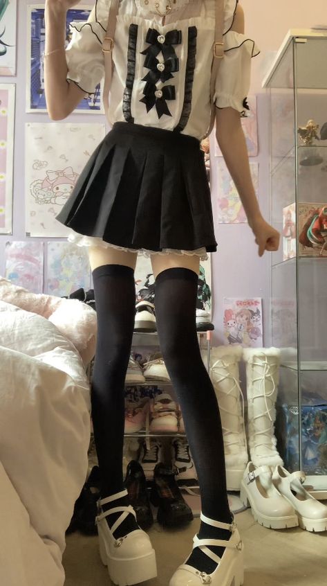 I Need A Boyfriend, Kawaii Outfit Ideas, Kawaii Outfit, Jirai Kei, Image Ideas, Black Stockings, Kawaii Clothes, White Shoes, Outfit Ideas