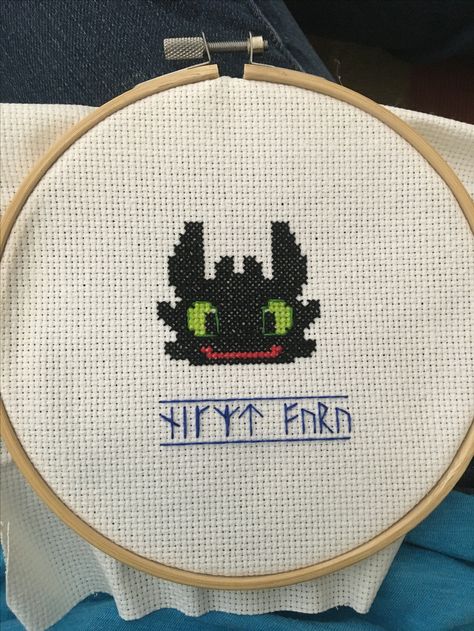 How to Train Your Dragon Toothless Cross Stitch by Mary R. Toothless Dragon Embroidery, Toothless Cross Stitch Pattern, Httyd Embroidery, How To Train Your Dragon Diy, How To Train Your Dragon Embroidery, How To Train Your Dragon Cross Stitch, Toothless Cross Stitch, Toothless Embroidery, How To Train Your Dragon Crochet