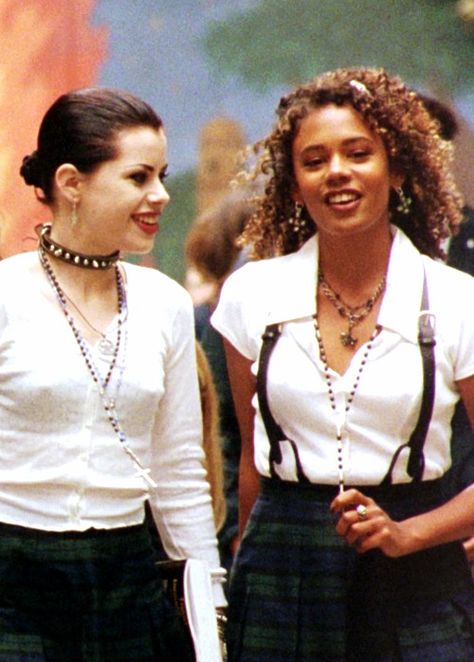 Nancy The Craft, Nancy Downs, The Craft Movie, American Teen, Hallowen Costume, Movies And Series, Movies Outfit, Movie Fashion, 2000s Fashion