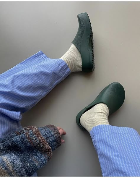 Clog Outfits, Clog Outfit, Super Birki, Minimal Streetwear, Crocs Outfit, Clogs Outfit, Garden Clogs, A Quiet Life, Quiet Life