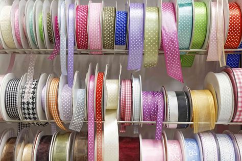 16 Stylish Ribbon Storage Ideas to Stay Organized Ribbon Storage Ideas, Craft Ribbon Storage, Wrapping Storage, Small Closet Storage, Essential Office Supplies, Kate Marker Interiors, Wrapping Paper Storage, Ribbon Organization, Ribbon Storage