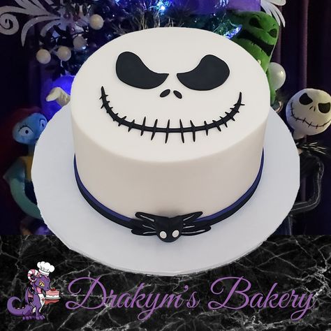 Jack Skellington Cheesecake, Jack The Skeleton Birthday Cake, Jack Cake Nightmare Before Christmas, Jack Skellington First Birthday, Jack Skeleton Birthday Cake, Cake Ideas Halloween, Simple Nightmare Before Christmas Cake, Nightmare Before Christmas Smash Cake, Jack Skellington Cakes