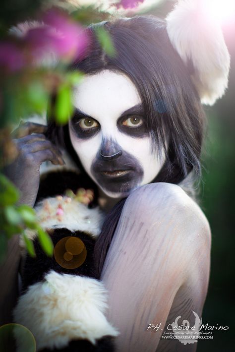 Lemur Costume Diy, Lemur Makeup, Lemur Face Paint, Lemur Costume, Madagascar Costumes, Theater Makeup, King Julian, Musical Costumes, Animal Makeup