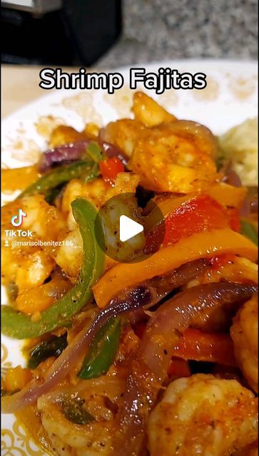 Marisol Benitez on Instagram: "Shrimp Fajitas #shrimp #fajitas #shrimpfajitas #easyrecipe" Shrimp And Chicken Fajitas, Chicken And Shrimp Fajitas, Fajitas Shrimp, Shrimp Fajita Recipe, Shrimp Food, Shrimp Fajitas, Fajita Recipe, Chicken Fajitas, Fajitas