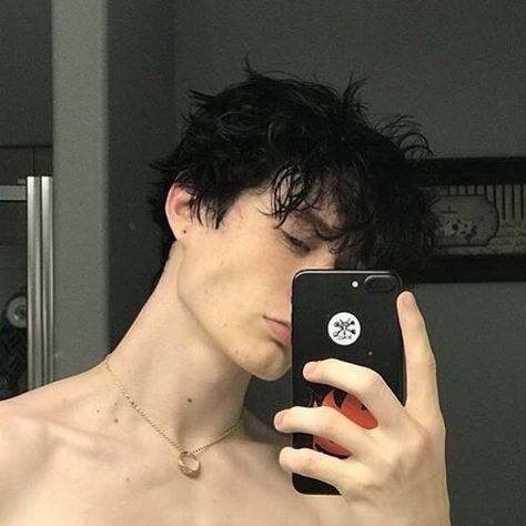 Pale Black Hair, Aesthetic Man, Chicos Aesthetic, E Boys, Grunge Boy, Bad Boy Aesthetic, Aesthetic Boys, Aesthetic Boy