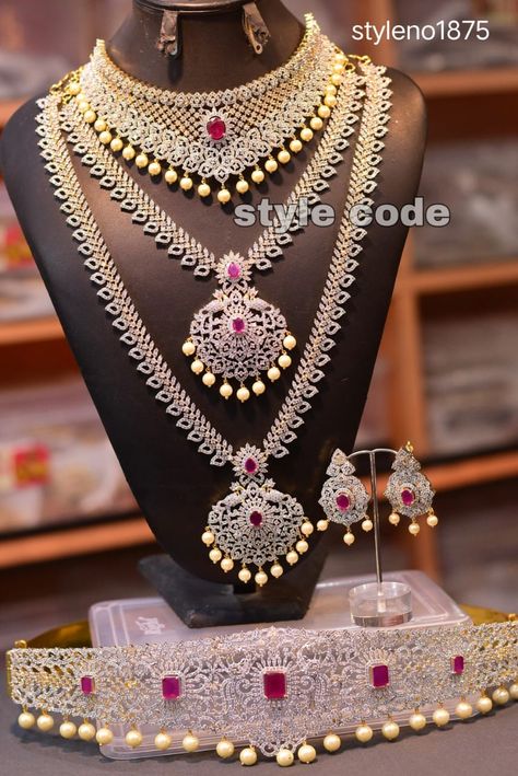 Cz Jewellery Sets Bridal, Latest Indian Bridal Jewelry Sets, Marriage Jewellery Set, Full Bridal Jewellery Set, Indian Blouses, Red Jewelry Set, Bridal Jewellry, Red Jewellery, Gold Jewelry Prom