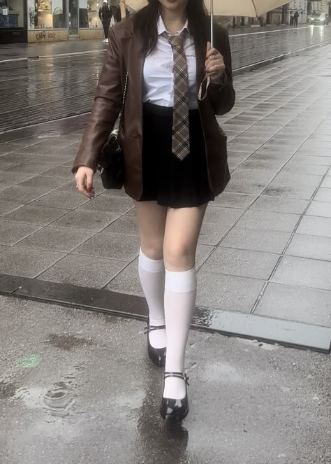 Black Heels With White Socks, High Heel Mary Janes Outfit, White Socks Mary Janes, Black Heels White Socks, White Socks Black Shoes, High White Socks Outfit, Brown Socks Outfit, Brown Uniform Aesthetic, Black Mary Jane Heels Outfit