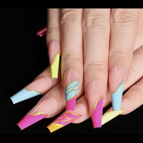 Gold Thread Rainbow Press On Nails Press On Nails Coffin, Long Press On Nails, Nail Art Jewelry, Nail Type, Fake Nails With Glue, Shiny Nails, Nail Patterns, Manicures Designs, Girls Nails