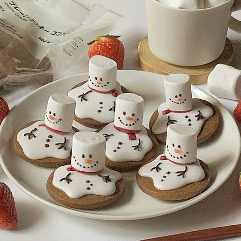 Christmas Deserts Aesthetic, Kids Baking Ideas, Easy And Fast Recipes, Snowman Recipes, Simple Easy Recipes, Christmas Food Ideas, Special Cookies, Adorable Food, Food Boards