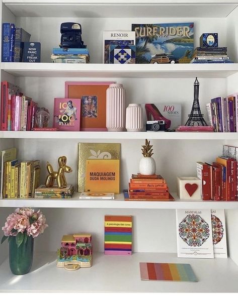 Colorful Shelf, Cool Shelves, Houston Apartment, Shelf Decor Bedroom, Book Vibes, Shelf Decor Living Room, Colorful Apartment, Wall Table, Apartment Decor Inspiration