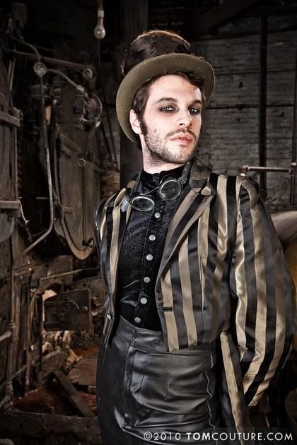 Steampunk Steampunk Mens Fashion, Steampunk Makeup, Steampunk Circus, Gothic Type, Steampunk Man, Gothic Ideas, Pierrot Clown, Steampunk Men, Mode Steampunk