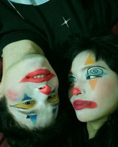 Face Paint Reference, Clown Couple Makeup, Clown Makeup Couple, Colourful Clown Makeup, Mens Clown Makeup, Couple Makeup Halloween, Couple Clown Makeup, Clown Lips, Couple Halloween Makeup