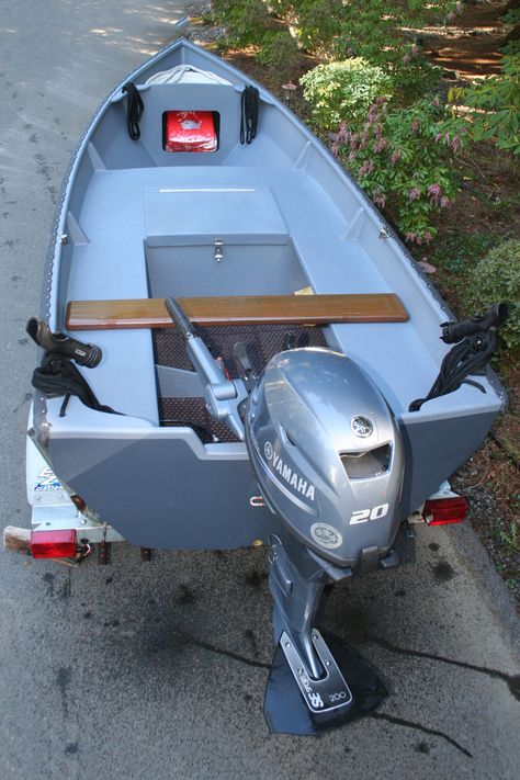 Micro Skiff, Ocean Fishing Boats, Skiff Boat, Shallow Water Boats, Aluminum Boats, Fishing Kayaks, Boating Accessories, Small Fishing Boats, Plywood Boat Plans