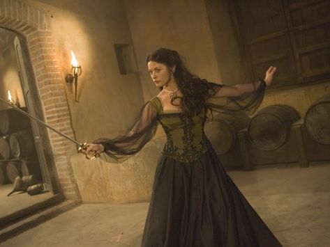 Zorro Catherine Zeta Jones, Legend Of Zorro, Zorro Costume, The Legend Of Zorro, Catherine Zeta Jones, Cool Outfits