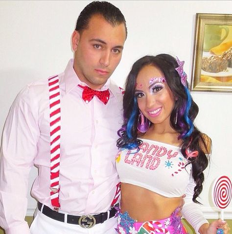 Candy Land | 57 Cheap and Original DIY Couples Halloween Costumes Diy Couples Halloween Costumes, Candy Costume, Easy Couples Costumes, Couples Costumes Creative, Halloween Costumes Diy Couples, Candy Land Party, Diy Couples Costumes, Best Couples Costumes, Candy Costumes