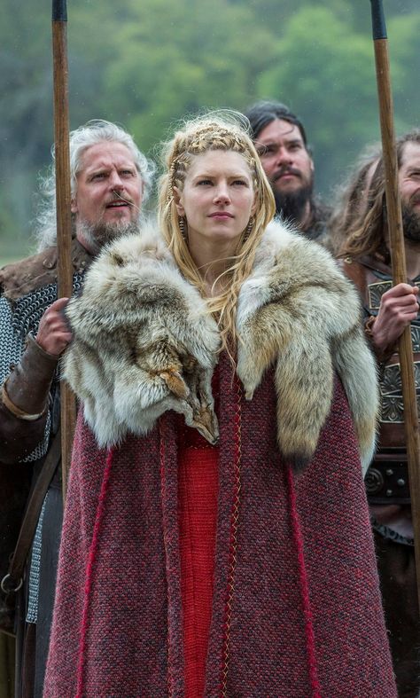 Lagertha, Vikings (Season 4 - 1st part) published by Blixtnatt Katheryn Winnick Vikings, Lagertha Vikings, Vikings Season 4, Vikings Lagertha, Viking Party, Vikings Show, Viking Series, Vikings Tv Show, Vikings Tv Series