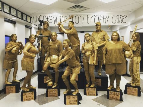 Halloween trophy case 2015 Gold Trophy Costume, Baseball Trophy Costume, Trophy Halloween Costume, Best Costume Trophy, Trophy Costume, Halloween Campsite, Costume Contest Trophies, Halloween Trophies, Ocean Commotion