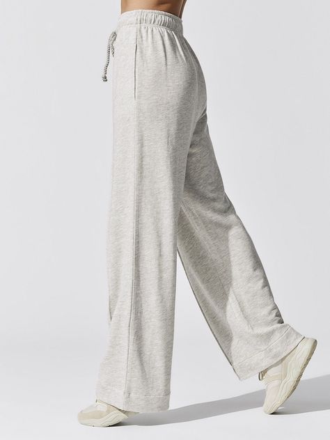 be53ee61104935234b174e62a07e53cfdesc49109539ri Wide Leg Sport Pants Outfit, Comfy Wide Leg Pants, Open Leg Sweatpants Outfit, Grey Wide Leg Sweatpants Outfit, Wide Leg Sweats Outfit, Flowy Sweatpants, Flair Sweatpants, Sweat Pants Wide Leg, Target Sweatpants