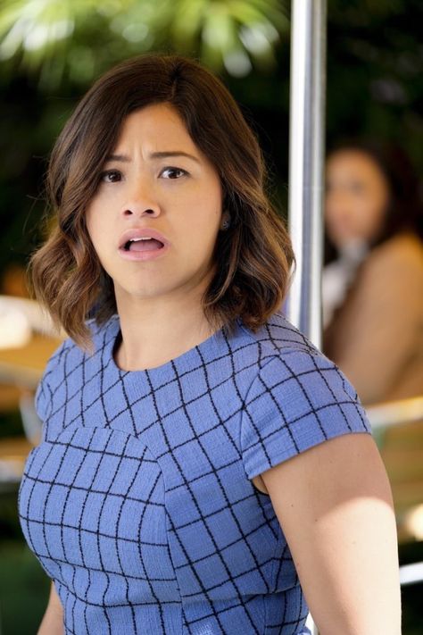 Gina Rodriguez Hair, Haircut Options, Braids Bangs, Jane Villanueva, Short Girl Hairstyles, New Hair Look, Style Inspiration Spring Summer, Gina Rodriguez, Hair Cut Ideas