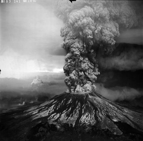 Anniversary of Mt. St. Helens eruption is Saturday | ClarkCountyToday.com Mt Saint Helens, Mount Saint Helens, Mt St Helens, Erupting Volcano, Mount St Helens, Saint Helens, St Helens, Power Of Nature, Natural Phenomena