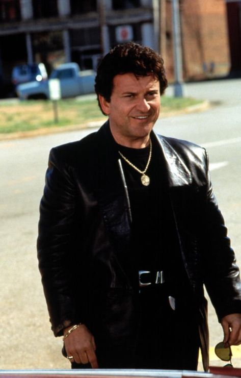 Joe Pesci Joe Pesci Wallpaper, Italian Gangster Aesthetic, Mafiathon 2, Joe Pesci Goodfellas, Mobsters Movie, Italian Mobsters, My Cousin Vinny, Real Estate Attorney, Joe Pesci