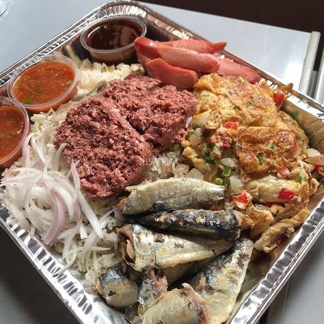 Food Tray Ideas, Ghana Food, Ghanaian Food, African Recipes Nigerian Food, West African Food, Africa Food, African Cooking, Nigerian Food, Healthy Food Dishes